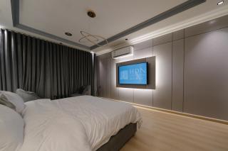 Luxuries Apt, Self-Entry, 65 4K TV Smart A2 - Ar Rawamah - 5