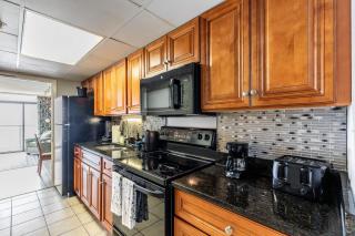 Sky-High Oceanfront Stay Pools and DJs & More - Myrtle Beach - 7