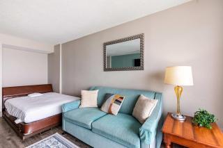 Sky-High Oceanfront Stay Pools and DJs & More - Myrtle Beach - 6