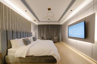 Luxuries Apt,Self-Entry,65 4K TV Smart A4 - Riyad - 7