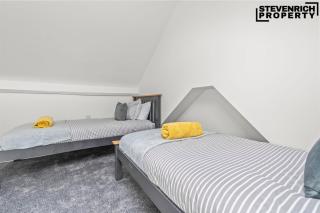 Long Stay Swindon Comfy 3Bed House 6Guests WiFi - Swindon - 9