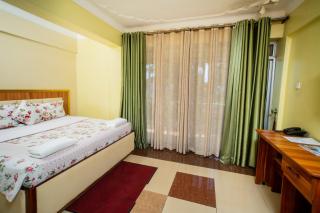 Vert Garden Hotel - Nalakonge - 5