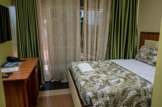 Vert Garden Hotel - Nalakonge - 4