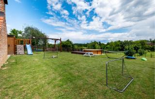 Cozy Home In Klostar Ivanic With Sauna - 1