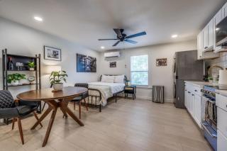 The Vanderbilt Mansion Apt 12 Near Downtown & TWU - Denton - 0