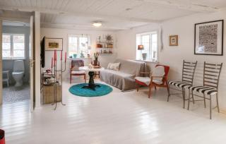 Awesome Home In Östra Sönnarslöv - 9