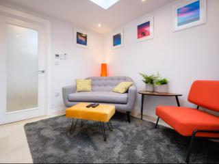 Studio37 - A cosy stylish central hideaway Pass the Keys - Cirencester - 8