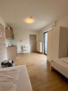 kleines ruhiges Apartment mit WLAN und Smart TV App C - Karlsruhe - 0