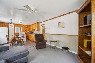 1BR Lakefront Cottage - Perfect for Two - Lincoln Junction - 4