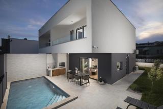 Villa Oasis Mit Beheiztem Pool, 700 M Vom Meer Entfernt - Ližnjan - 0