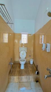 Luxury Suite Peaceful with Washroom and Terrace 302 - Patna - 4