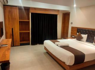 Hotel Aerocity Golden Couple Friendly Mahipalpur Delhi Airport - New Delhi - 0