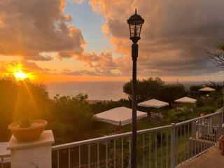 Pool, Garten Und Aussicht, 4Km Von Tropea - 1