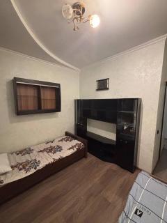 уютная квартира по адресу абая манаса - Almaty - 1