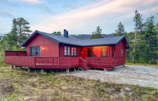 3 Bedroom Nice Home In Bjorli - 1