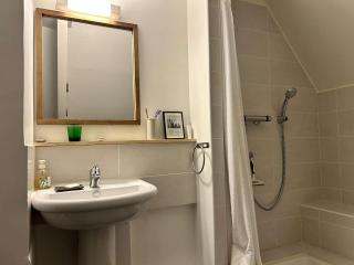 667 - Charmante maison en pierre à Erquy, à quelques minutes des plages et du centre - 7