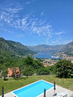 Apartments Orizzonte with beautiful view of the bay - Kotor - 7