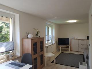 Helle Ferienwohnung Für 4 Personen, Mit Terrasse - - 7