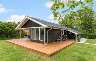Three-Bedroom Holiday Home In Grenaa - Brøndstrup - 1