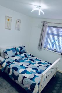 Luxurious 2 beds Urban Glint by GOO Living - Spon End - 6