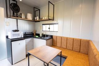 Studio 7 completo com Wifi no 1º Andar Novo - Curitiba - 0