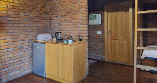 Peaceful Villa with Hot Tub - Jacuzzi - 4