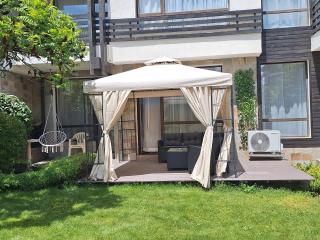 2 Bdr Garden Apt with Spa near Ski and Golf - Raslog - 0