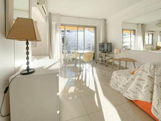 Le ROUAZE studio - proche Carlton et Martinez - idéal congrès - Wifi Clim - 7