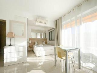 Le ROUAZE studio - proche Carlton et Martinez - idéal congrès - Wifi Clim - 6