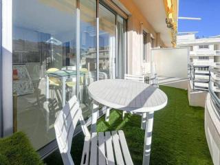 Le ROUAZE studio - proche Carlton et Martinez - idéal congrès - Wifi Clim - 1