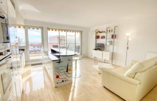 Le Clair Golfe-Juan - T2 terrasse vue mer Parking privé WIFI - LIMESTAY - Vallauris - 9