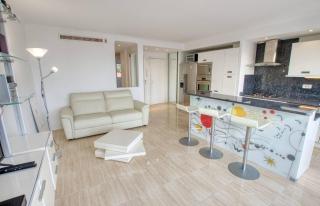 Le Clair Golfe-Juan - T2 terrasse vue mer Parking privé WIFI - LIMESTAY - Vallauris - 8