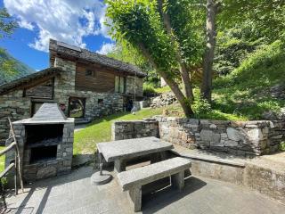 Cozy Rustic Prato Sornico - Sornico - 5