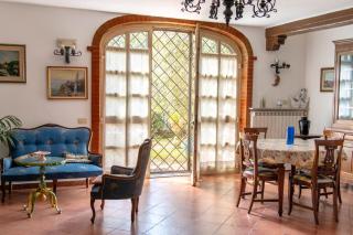 Chianti Villa with Private Park, 2 Apartments & Panoramic Views - Poggibonsi - 8