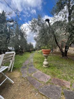 Chianti Villa with Private Park, 2 Apartments & Panoramic Views - Poggibonsi - 0