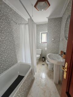 Hotel El Coterin Apartamentos y Habitaciones - Arenas de Cabrales - 4