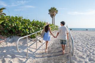 Sleeps 24 Steps to the Beach Heated Pool 7BR 7BA - St Pete Beach - 9