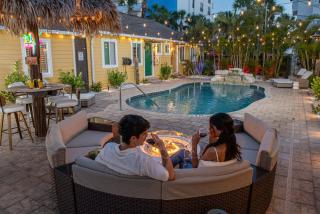 Sleeps 24 Steps to the Beach Heated Pool 7BR 7BA - St Pete Beach - 6
