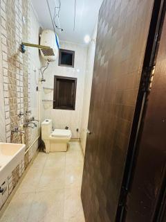 Beautiful Private 1BHK Apartment for all Occasions - Neu-Delhi - 5