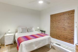 New 3BR Lakefront Home w Dock and Fishing Pond - 8