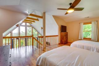 Hawks View Chalet, Hot Tub and Mountain Views - Murphy - 2