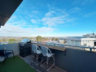 Sunset city escape retreat - 3