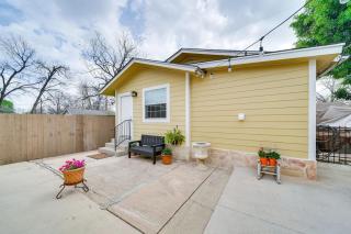 Chic San Antonio Cottage - 5 Miles to Downtown - San Antonio - 5