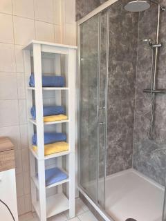 Loftartiges Appartment in Magdeburg, 2 Schlafzimmer, Küche und Bad - B - Magdeburgo - 8