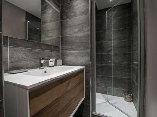 Location 5 pers. à Courchevel - 2 pas des pistes, centre station, spa, parking inclus, WiFi, parking - FR-1-631-199 - Courchevel - 1