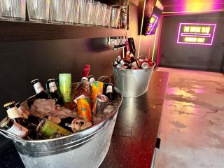 The Social Club - The Ultimate Experience - Sleeps 20 With Own Private Club - 0