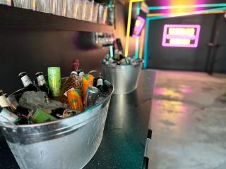 The Social Club - The Ultimate Experience - Sleeps 20 With Own Private Club - Cardiff - 9