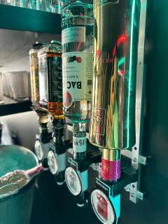 The Social Club - The Ultimate Experience - Sleeps 20 With Own Private Club - Cardiff - 4