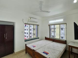 Spacious Room for Girls Only - Kalkutta - 2
