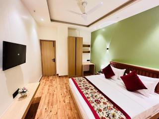 Hotel IP Swarn Near Anand Vihar Vaishali Ghaziabad - Ghaziabad - 7